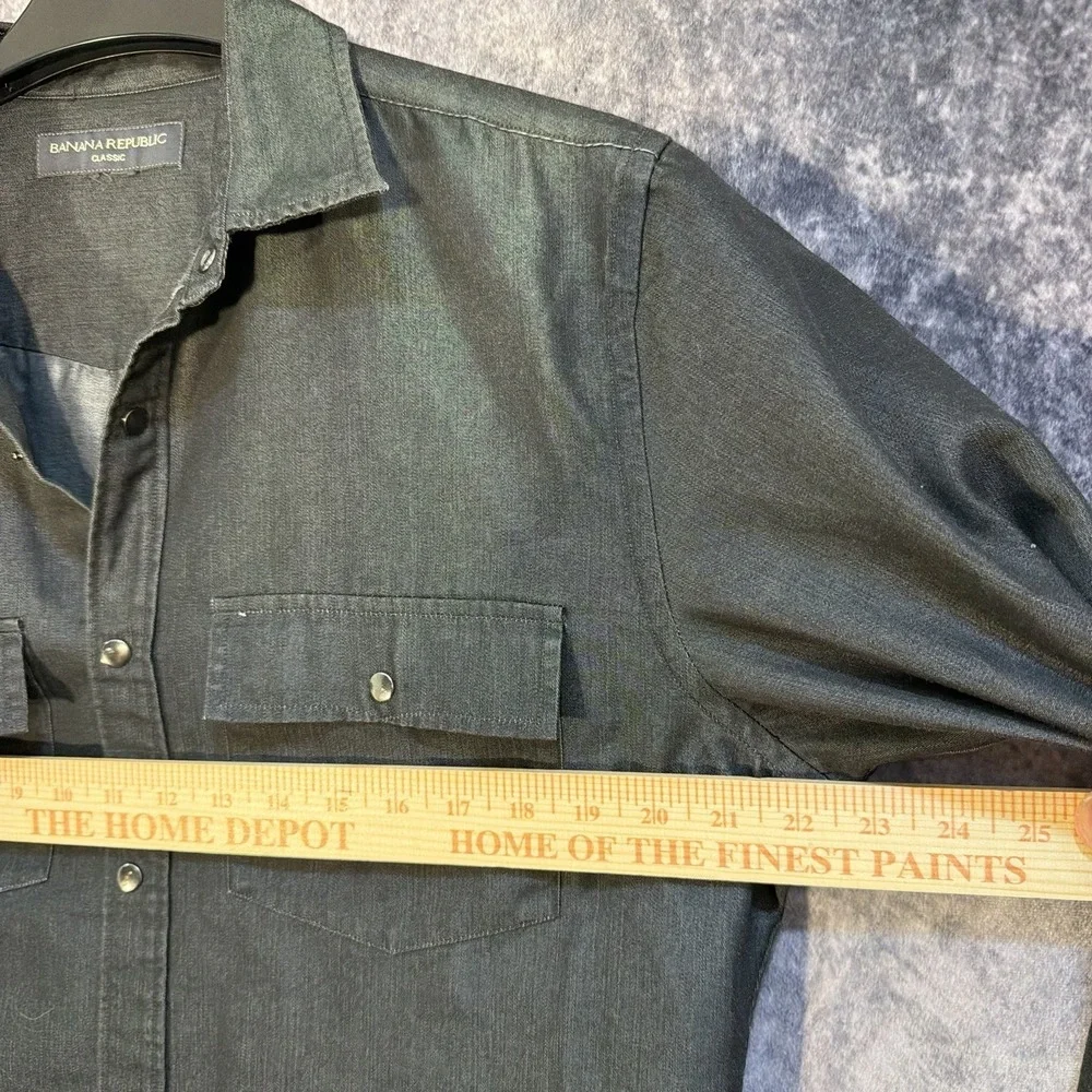 Banana Republic Denim Button Snap Long Sleeve Shirt L Gray Athletic Fit‎ Pockets